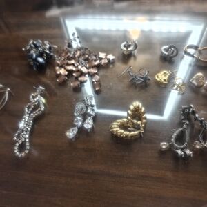 Elegant Gold and Silver Women's Earrings Set